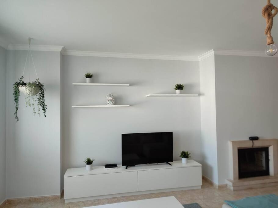 Big Wave House Apartment Nazare Bagian luar foto